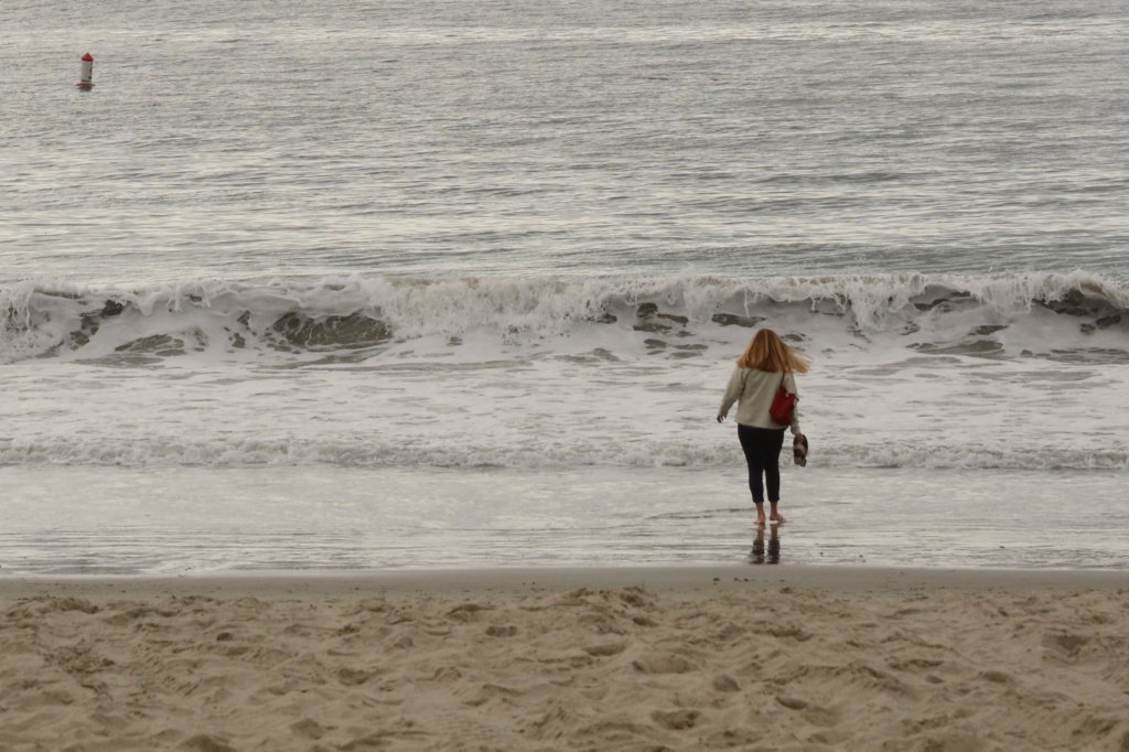 carefulofthewaves.jpg
