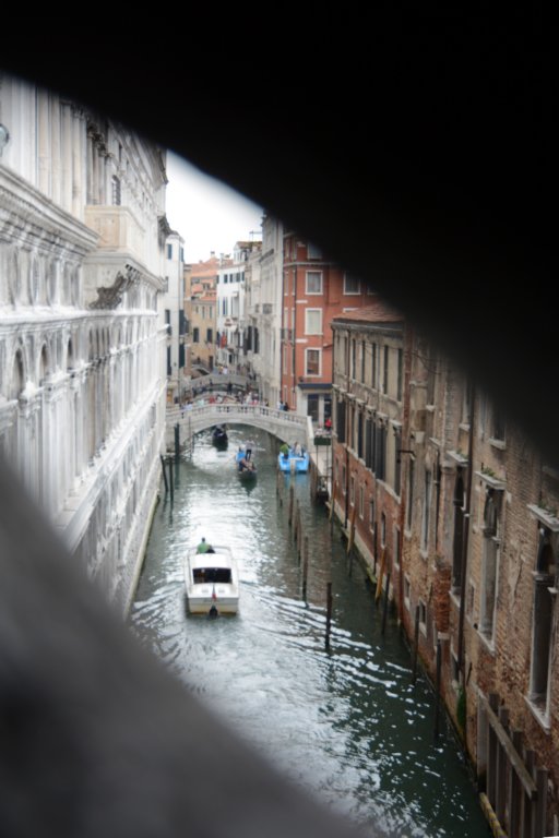 andtheviewfrominsidethebridgelookingnorth.jpg