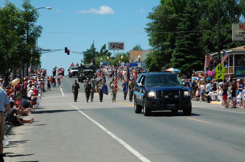 thestartoftheparade.jpg